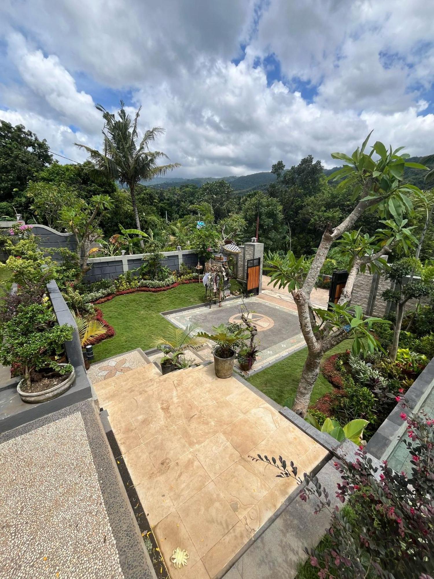Villa Bukit Indah Lovina