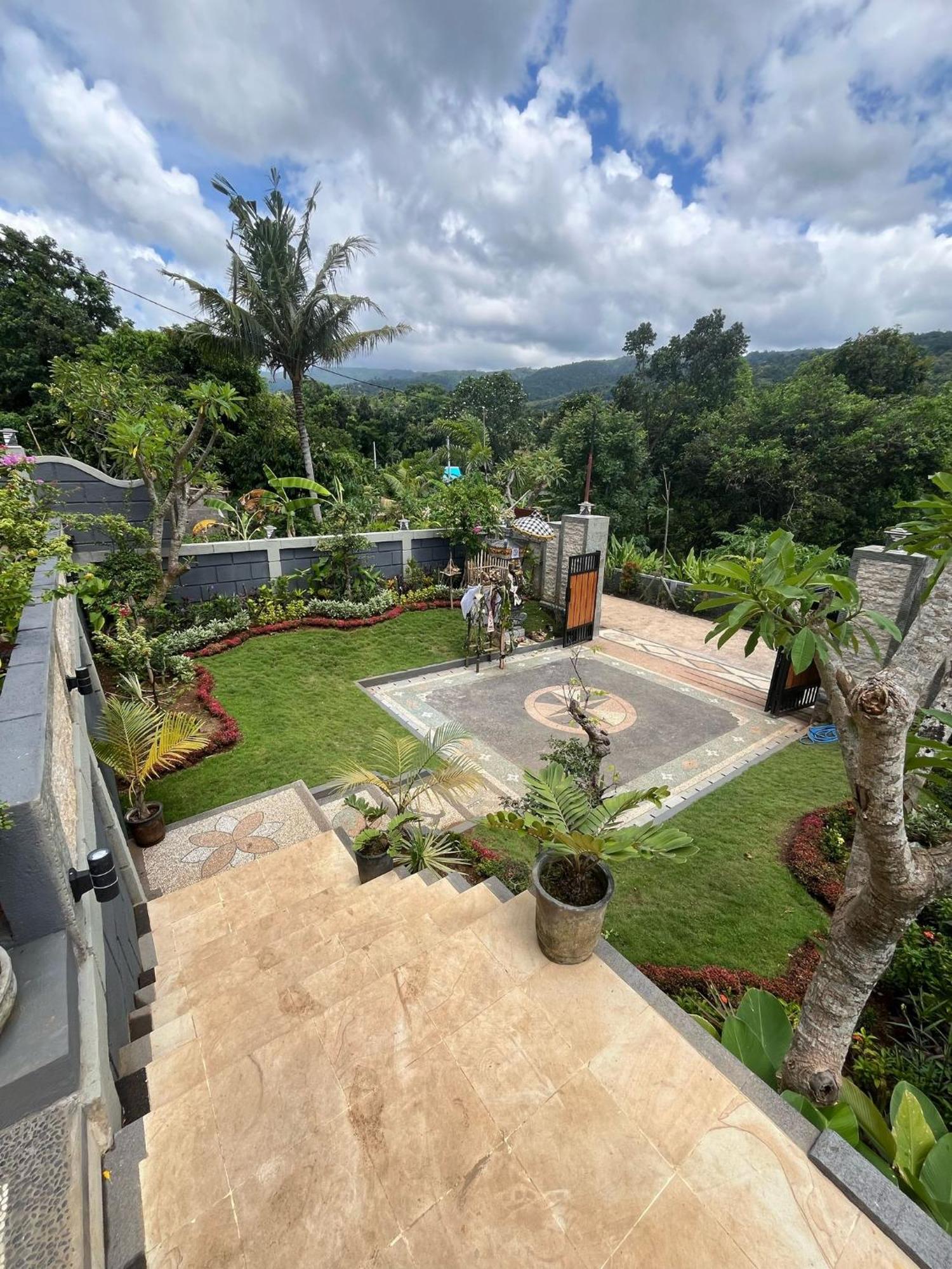 Bukit Indah Villa